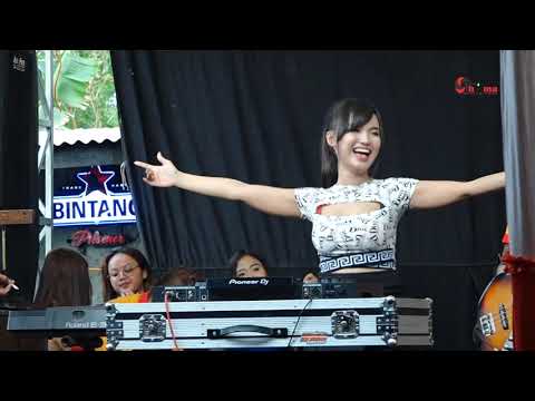 Performent The Famoust DJ Female Dian Cantika From East Java Indonesia