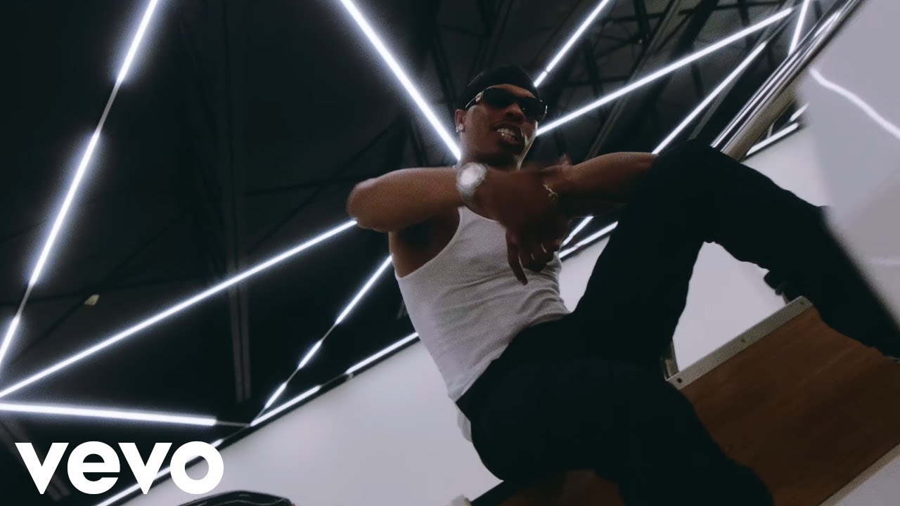 Lil Baby ft. Roddy Ricch - Palm Trees [Music Video]