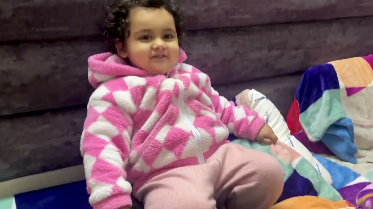 Arya pila rahi sabko pani 😂 baby videos | family vlogs | daily vlogs 