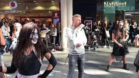 X Factor's Gary Barker surprises shoppers at Liver...