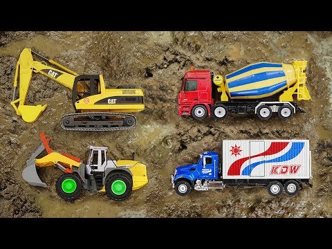 포크레인 건설 중장비 진흙 찾기 모래놀이 Construction Vehicles in the Mud