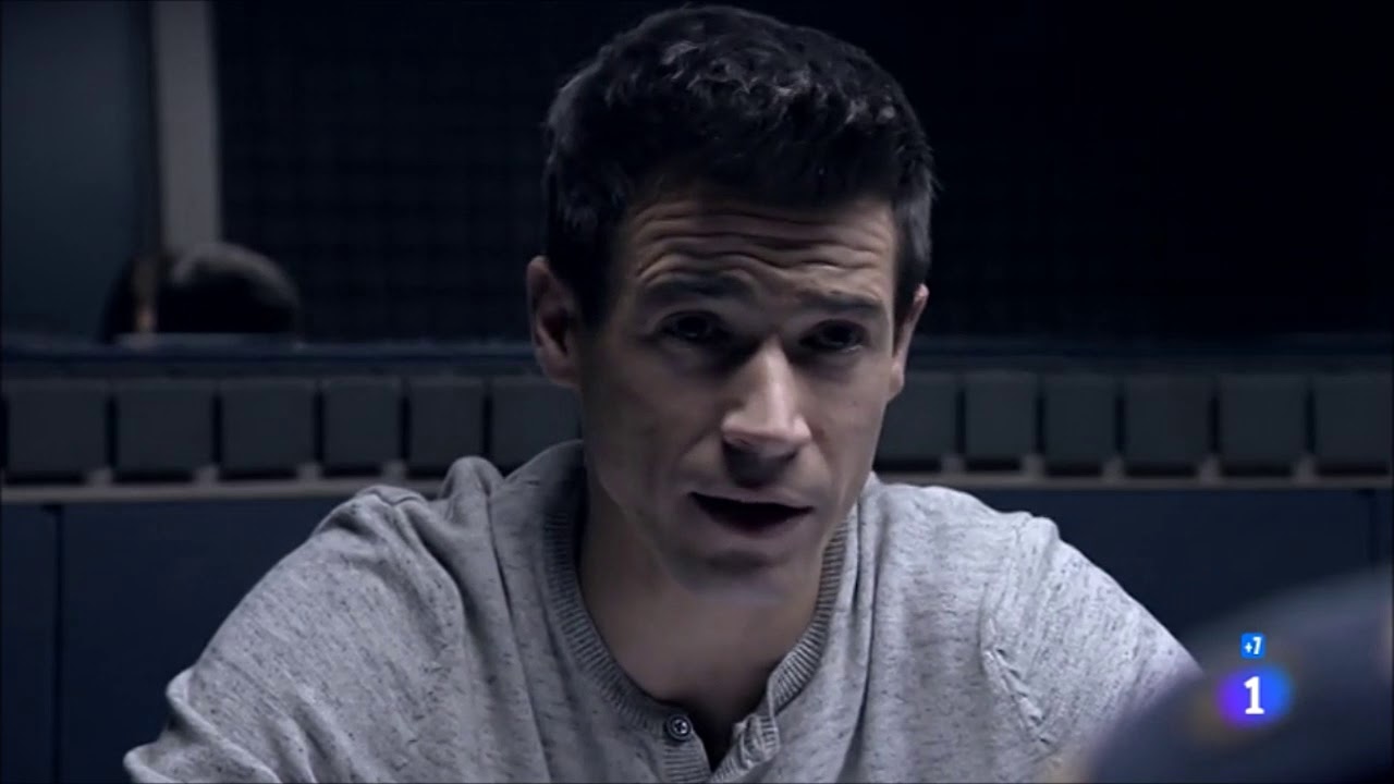 ELIAS Y MIRALLES INTERROGAN A ROBER