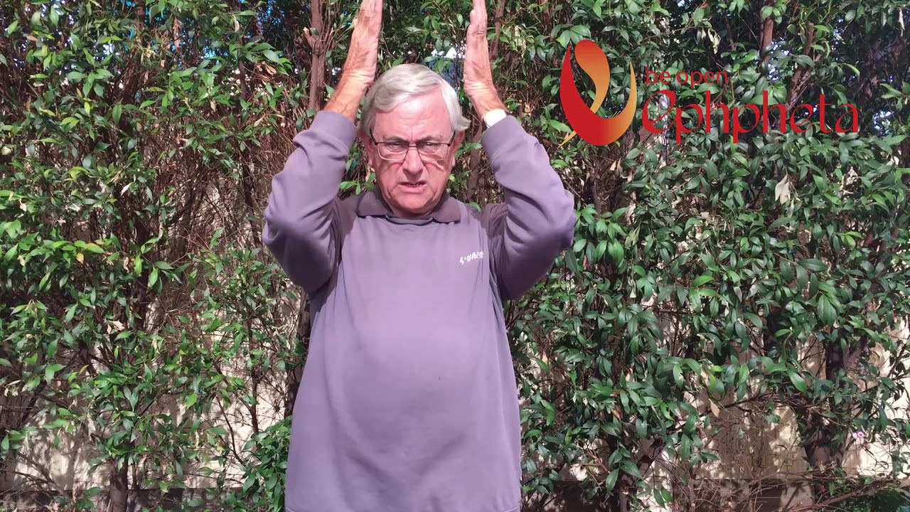 Ephpheta Centre:  Prayer Gloria in Auslan