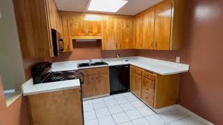 WALKTHROUGH: 12025 32nd Ave NE #6 Seattle, WA 98125