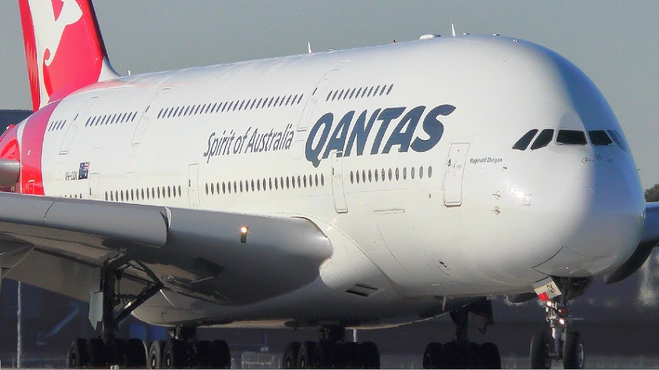 SENSATIONAL Qantas Airbus A380 800 CLOSE UP Takeoff Melbourne Airport SENSATIONAL Qantas Airbus A380 800 CLOSE UP Takeoff Melbourne Airport