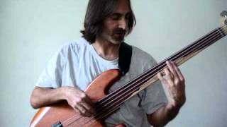 Fretless Technique: Mwah chords