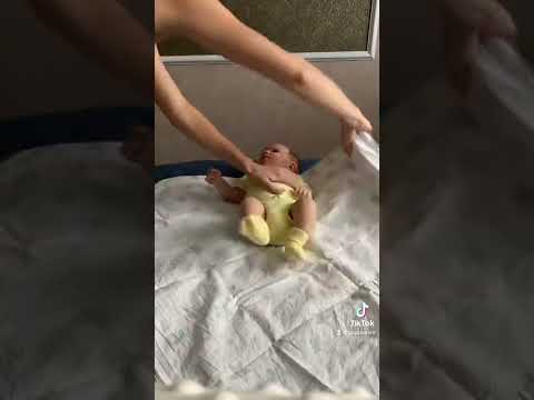 Как пеленать младенца? Сохраняй чтобы не потерять ❤️