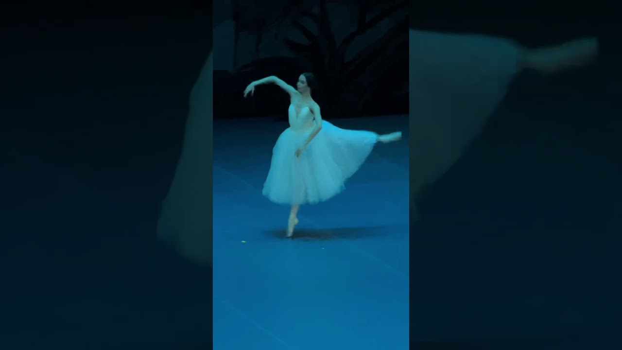 Лиза Кокорева 💖- горестно отрешённая, неземная Жизель 