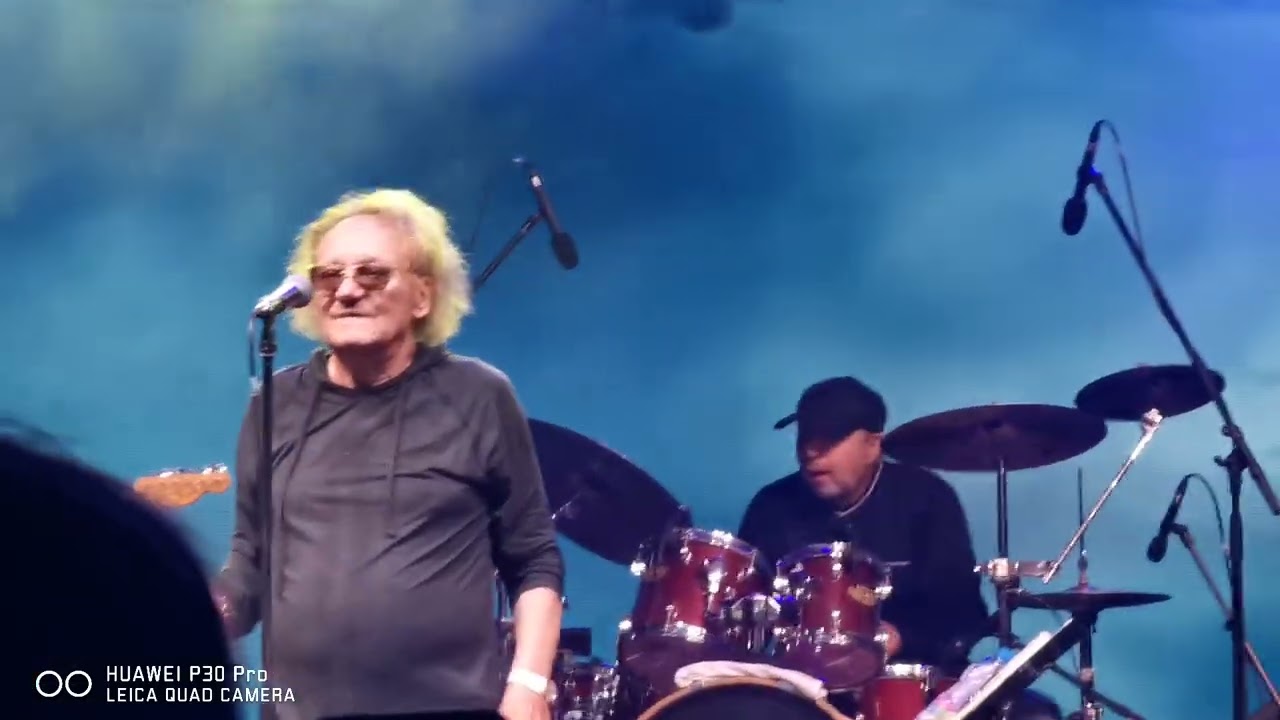 Charlie koncert Dévaványa