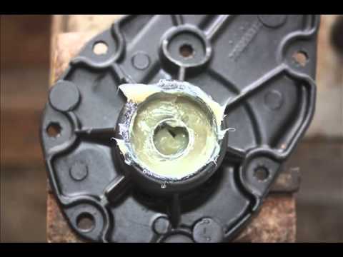 Tutorial reparare capac pompa apa Dacia 1300/1310 - YouTube