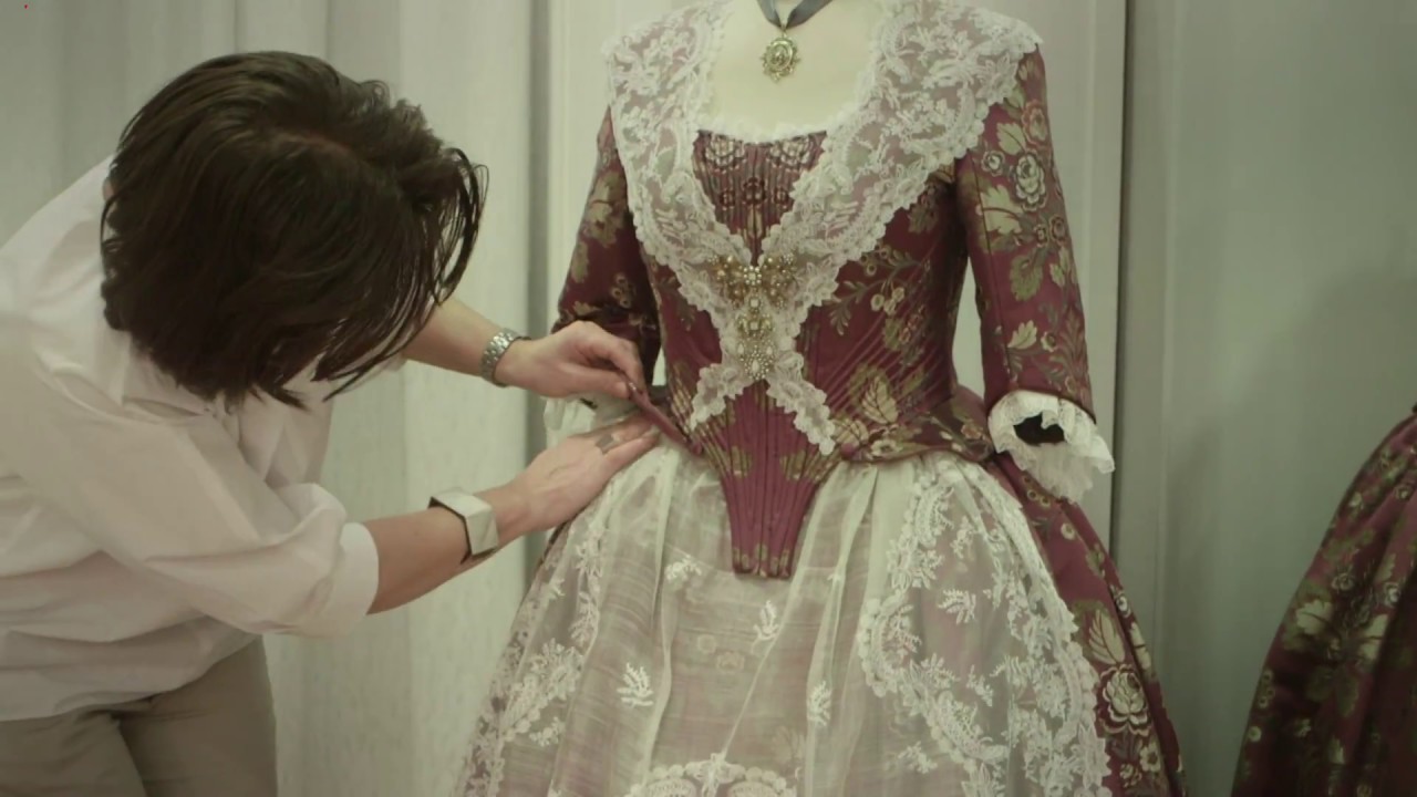 C+ DISEÑADORA TRAJE FALLERA MAYOR