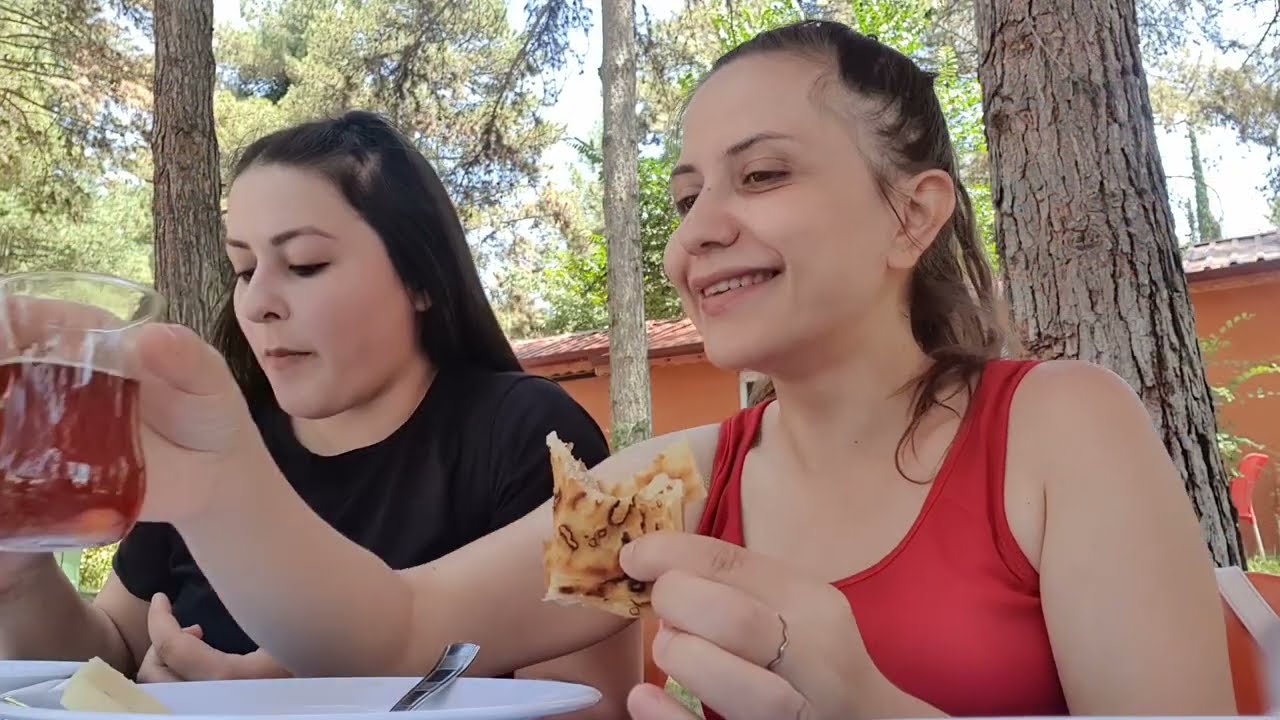 AYVAZ'DA KAHVALTI YAPTIK😊MARKET ALIŞVERİŞİ👍GÜNÜN MENÜSÜ👍SICAKTA ÇAMAŞIR ASMAK🙈PRARİK TATLI🤌