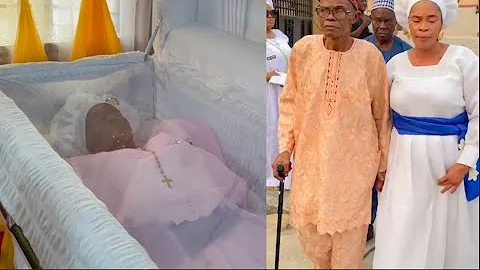 Join Popular Yoruba Actress Remi Surutu In Honoring Her Mother At Her Final Burial