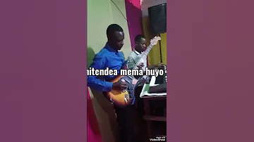 Contains Amenitendea Mema Huyo Yesu 