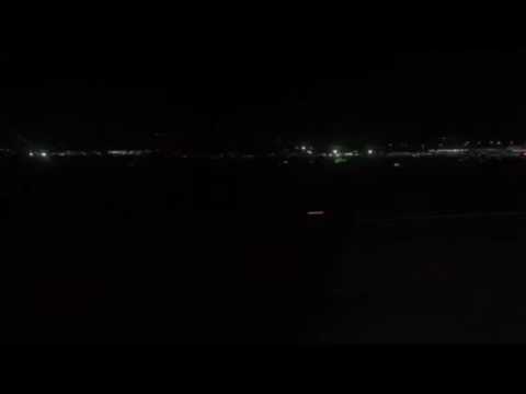 United Airlines B737-900 Night Landing SFO From ATL