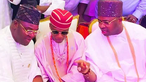 Biggest Boy! See Wizkid Chilling with the Kings, Oba Elegushi, at His Mom's Burial