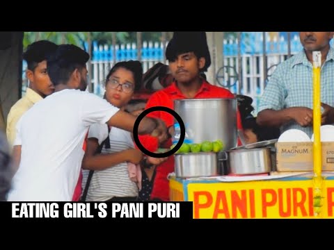 eating-girl's-"panipuri"-prank-||-prank-in-india-||-mouz-prank