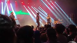 Anji x Drive - Medley Ternyata Cinta | Begitu Indah (Esok Lebih Baik) - Durasi: 5:13. Anji x Drive - Medley Ternyata Cinta | Begitu Indah (Esok Lebih Baik) - Durasi: 5:13.