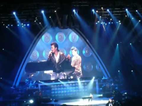 周杰倫 謝霆鋒 舊傷口～安靜　2011/12/18 超時代演唱會　高雄巨蛋特別場