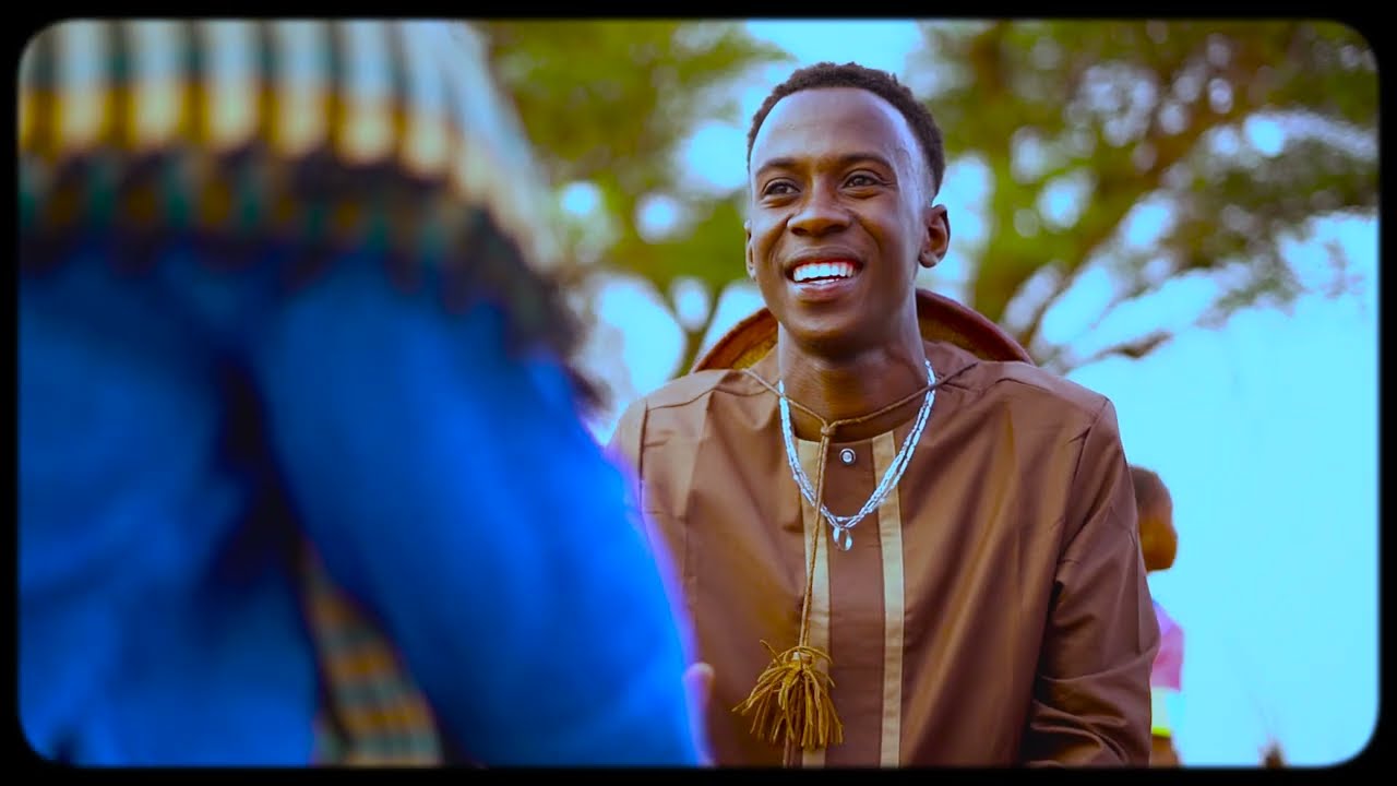 Mo'velly - Ko Mineene Dieey