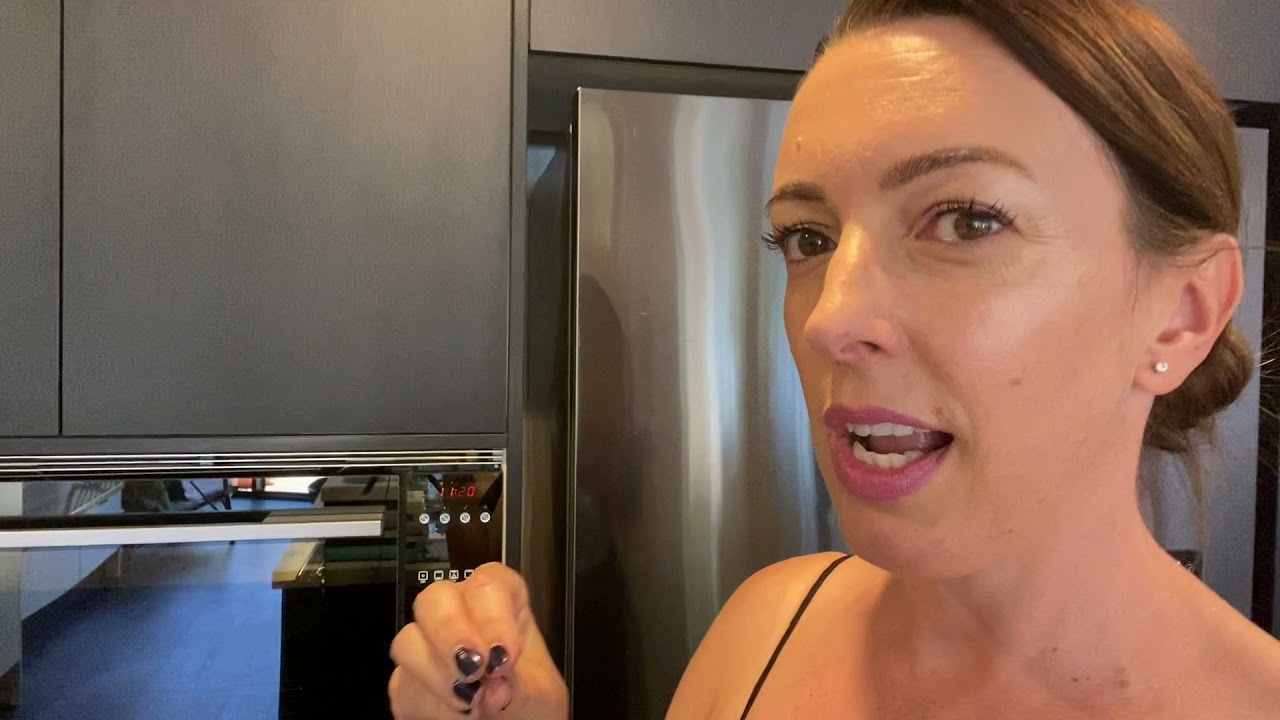 How to use the 90cm Fisher & Paykel OB90 built in oven