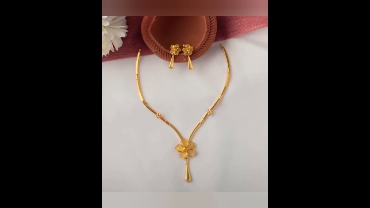 beautiful gold necklace set lightweight
