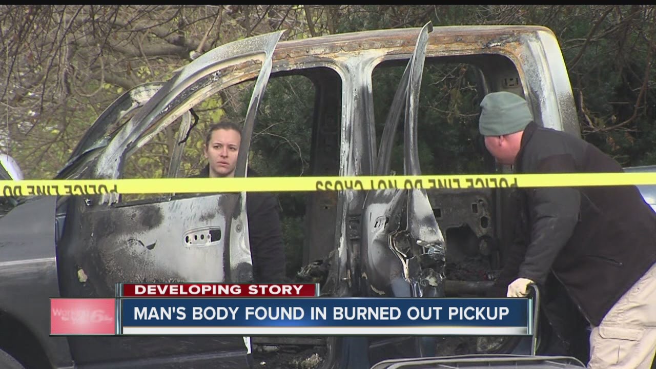 Man's body found in burned out pickup truck - YouTube