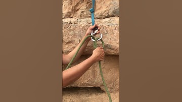 How to Tie a Munter hitch knot? Pay attention: 1.No friction in rock 2.Doesn’t twist rope #belay