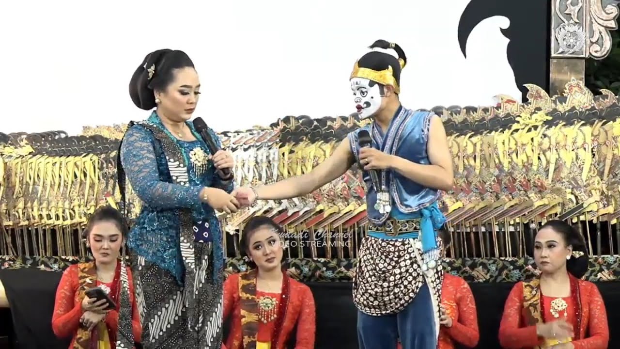 TATIN TITHOT & GARENG WONOSOBO BIKIN GAYENG HEBOH LIMBUKAN WAYANG KULIT KI CAHYO KUNTADI