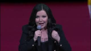 Diandra sings The National Anthem of USA (Star-Spangled Banner) and Maamme at NHL Global Series