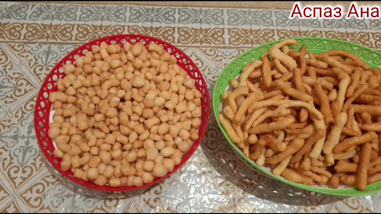 Әйел порнографияны қарап, мастурбация жасайды Наташа Санкт-Петербург порно фотосуреттер