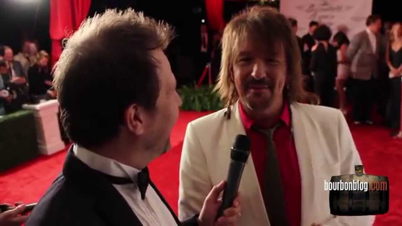 when do amy and ricky start dating