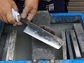 【ちょっと出血】　黒打ち菜切包丁を研ぐ　I got a cut. Sharpening a Nakiri kitchen knife.