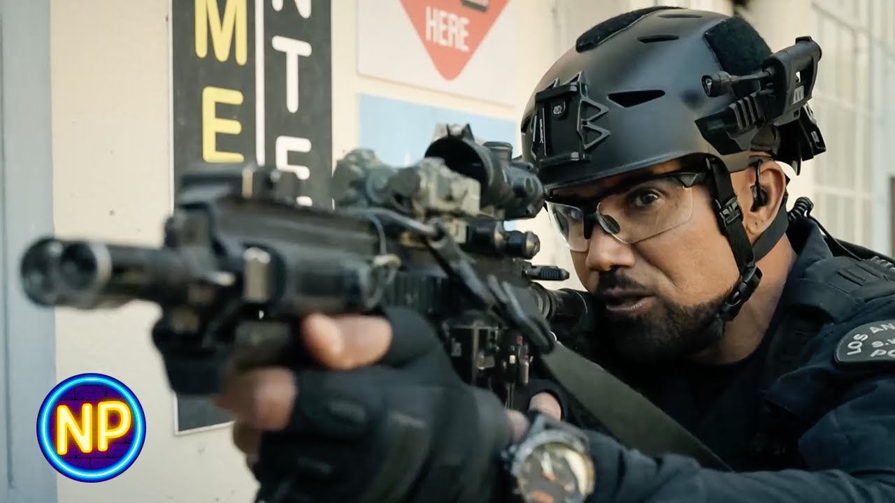 ⁣Crazed Man Holds Up a Cell Phone Store | S.W.A.T. Season 4 Episode 10 | Now Playing