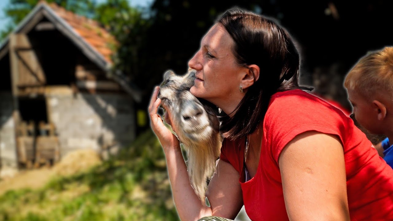 U SELU BEZ KOMŠIJA! U cijelom selu postoji samo jedna kuća i jedna porodica!