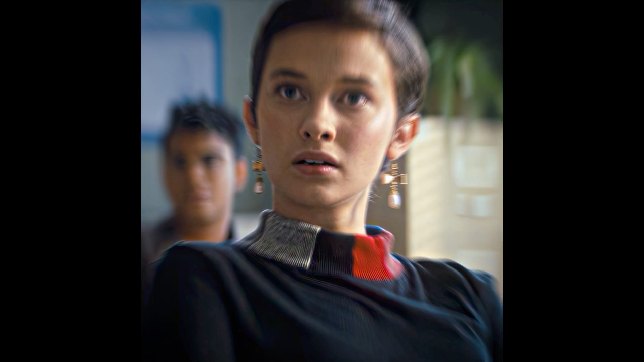 Girl&rsquo;s pants get stained with blood, and she&rsquo;s mocked by her classmates./🎬The Craft: Legacy (2020)/