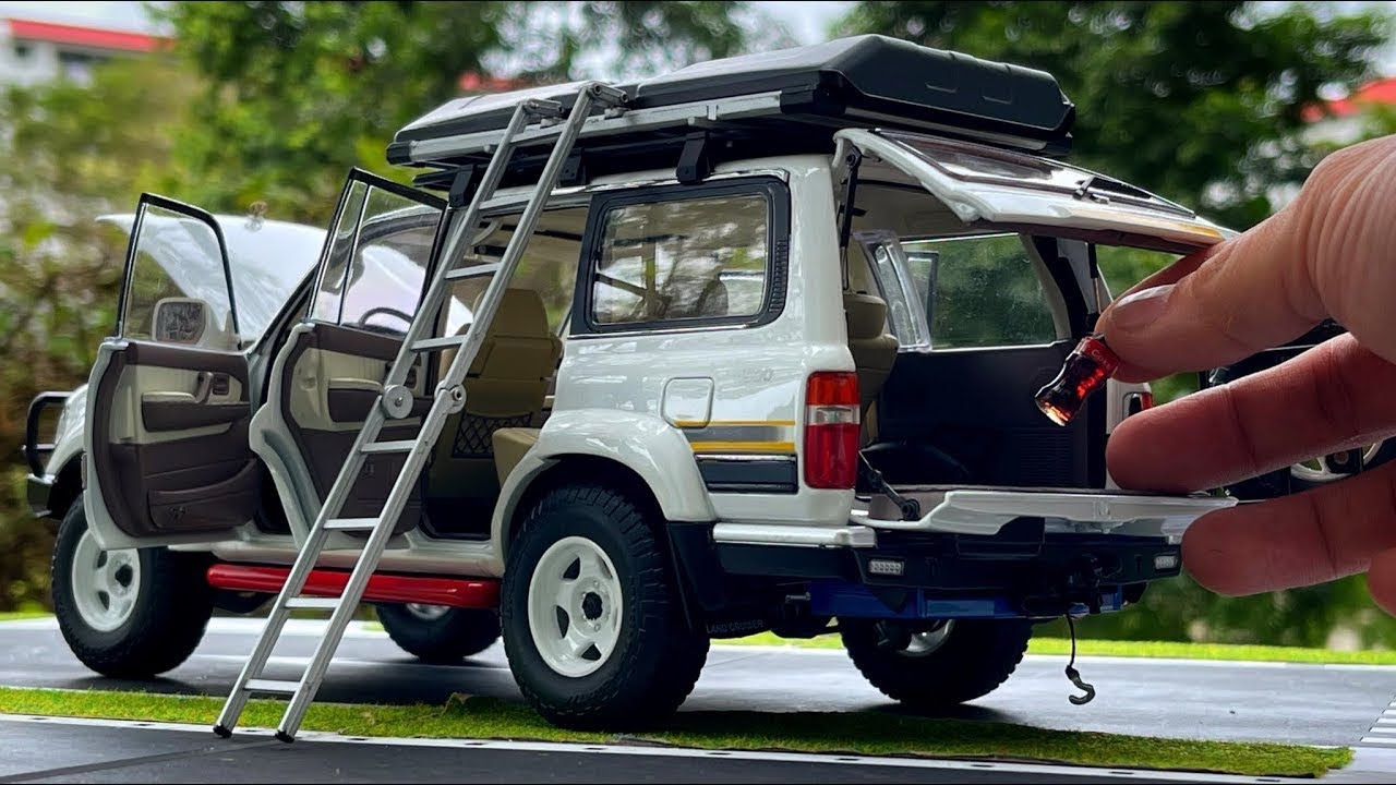 Unboxing Toyota Land Cruiser Off-Road 1/18 Diecast Model | Diecast
