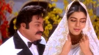 Lahiri Lahiri Lahirilo Movie || Manthramedo Video Song || Harikrishna, Vineeth, Bhanupriya, Sanghavi