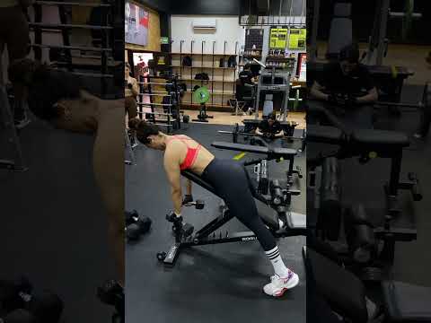 Incline bench dumbbell row