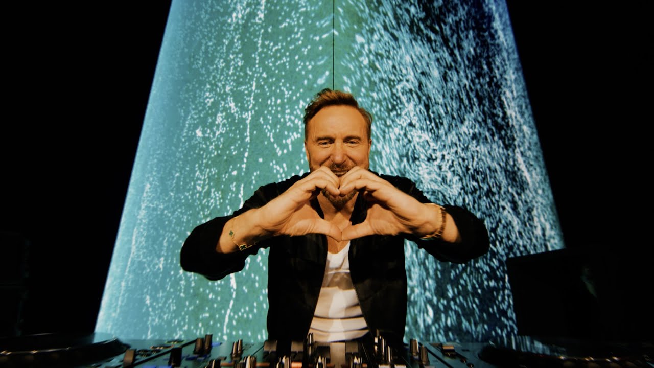 David Guetta & Sia - Beautiful People (Live in Marseille)