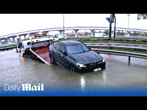 Severe weather strikes UAE: Heavy rain and thunderstorms cause disruptions in Dubai and Abu Dhabi