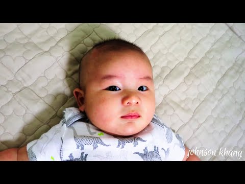 em bé trai dễ thương nhất thế giới
