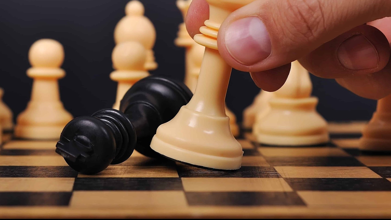 Club de Ajedrez (match Dicharachero) Enzo Ferrara vs Nicolás Ferreyra