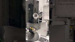 FEI Titan Themis - Inserting the specimen holder