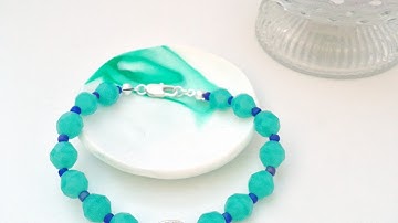Make a Bright Button and Bead Bracelet - DIY Style - Guidecentral