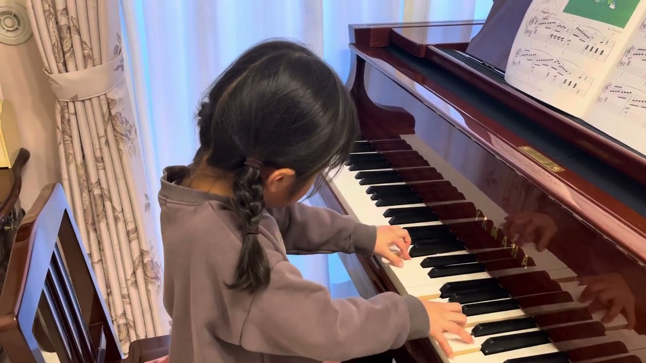 Mちゃん（年長）つばめとそよかぜ - YouTube