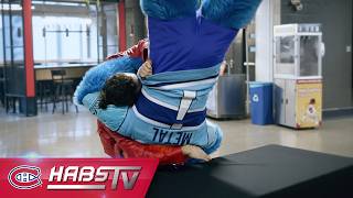 Daddy Magic body slams unofficial Habs mascot METAL!