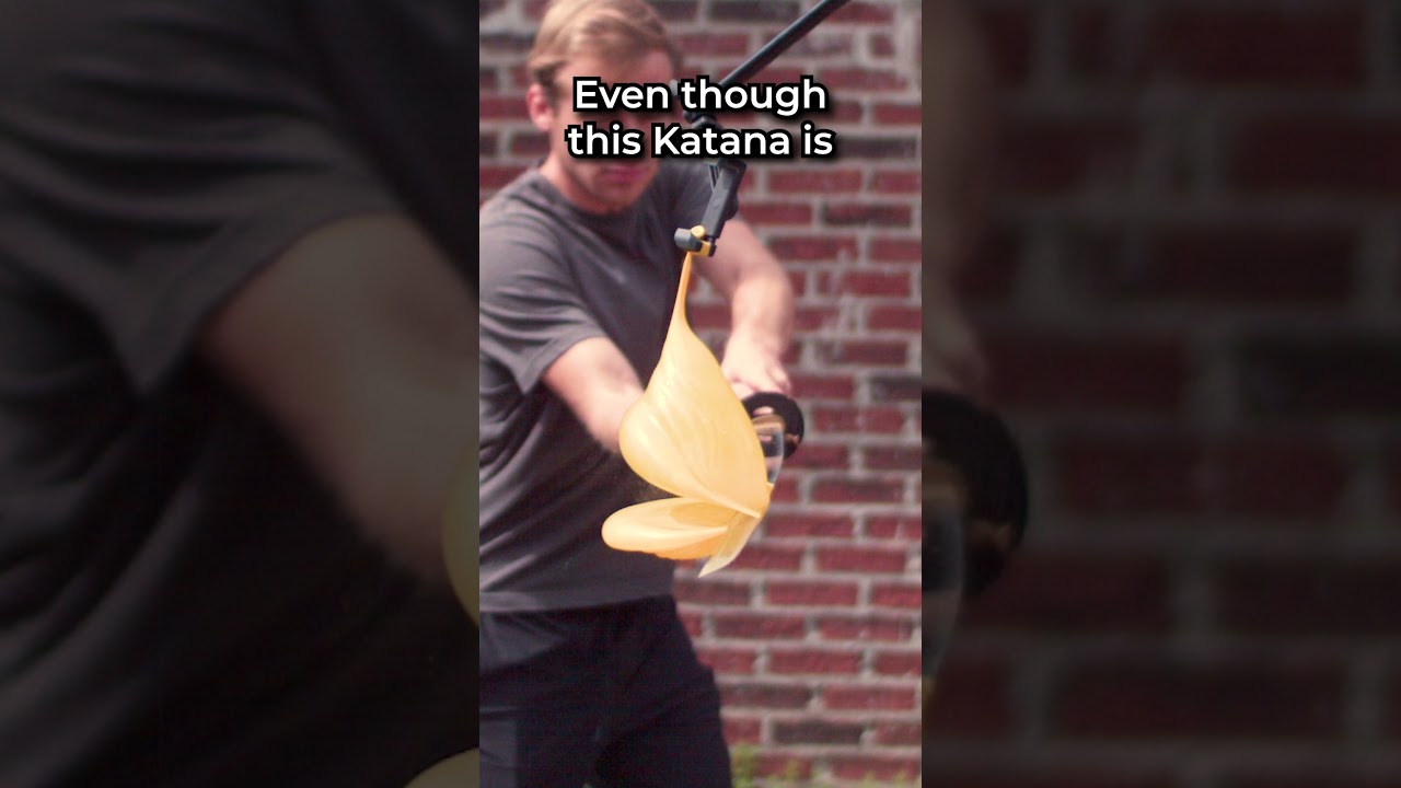 How Does A Water Ballon Pop In SLOW-MO When Sliced??