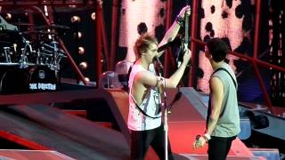 Download Lagu 5 Seconds of Summer performing 'Good Girls are Bad Girls' MP3