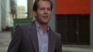 Bruce Willis shenanigans from Moonlighting